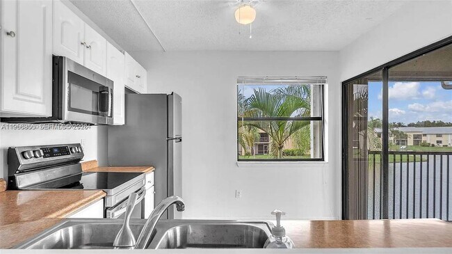 Building Photo - 1280 S Franklin Ave