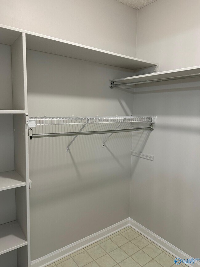 Building Photo - 101 Springfield Ln