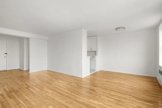 Building Photo - 9602 4th Ave