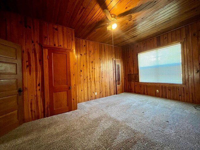 Building Photo - Adorable 3 bed/2 bath home in Plant City