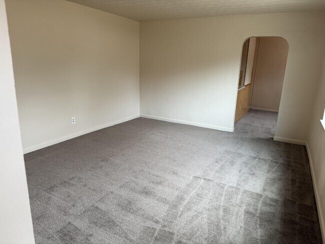 Building Photo - Charming 3 bed/2 bath house in the Heart o...