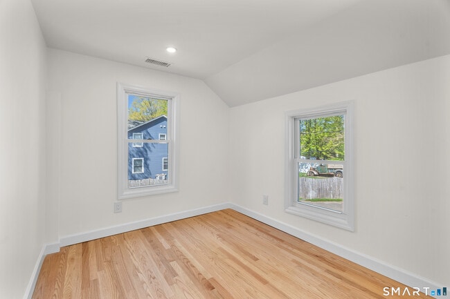 Building Photo - 152 Partrick Ave