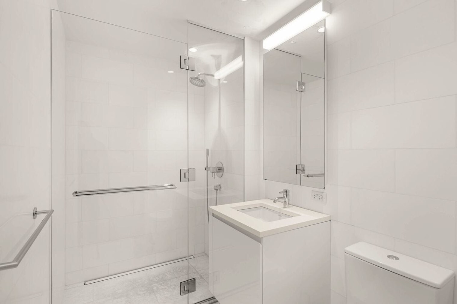 Building Photo - 685 1st Ave