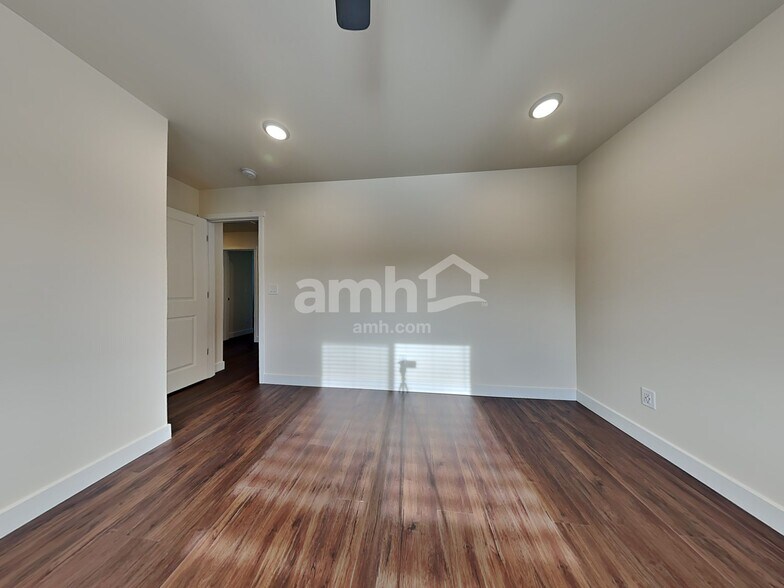 Building Photo - 7914 Verona Loop
