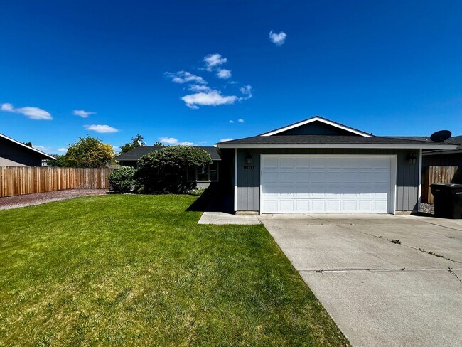 Primary Photo - Non-Refundable & Security Deposit Total: $...