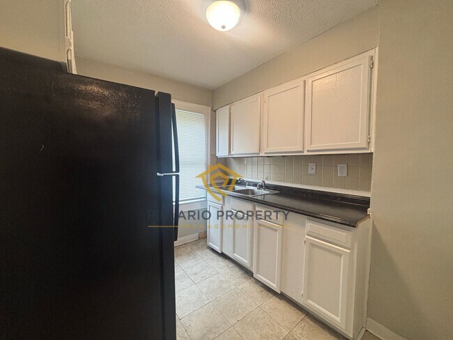 Building Photo - 1348 Burdsal Pkwy