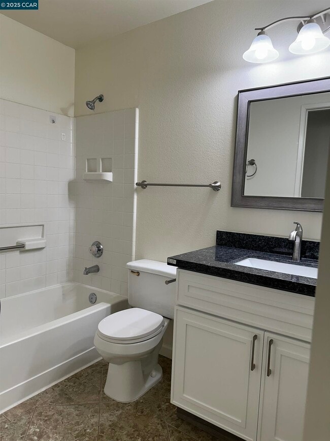 Building Photo - 161 Tuscany Ct