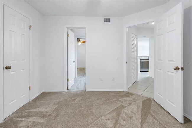 Building Photo - 2400 Feather Sound Dr