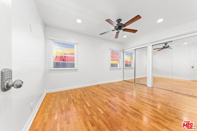 Building Photo - 4221 Stewart Ave