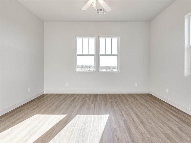 Building Photo - 29596 Memory Ln