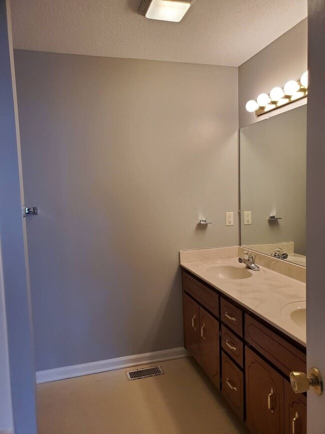 Building Photo - Welcome Home! Your Perfect Blend of Comfor...