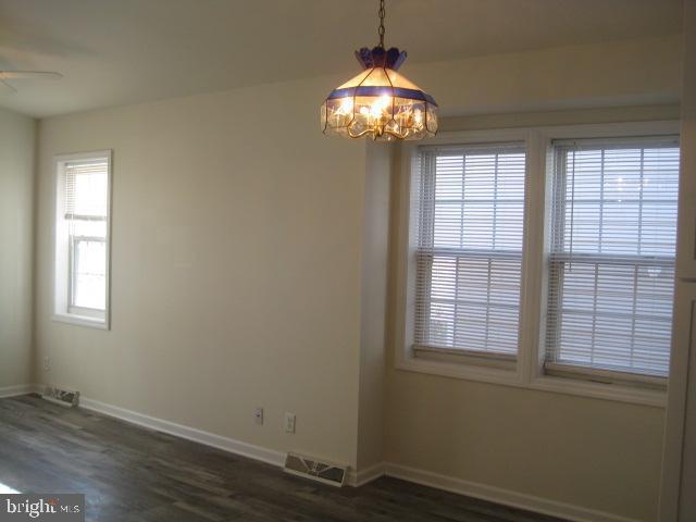 Building Photo - 7300 Willow Glen Way