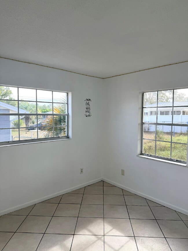 Building Photo - Cute 3 Bedroom, 1.5 Bathroom Home for Rent.