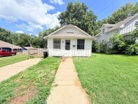 Building Photo - 1317 N Spring St