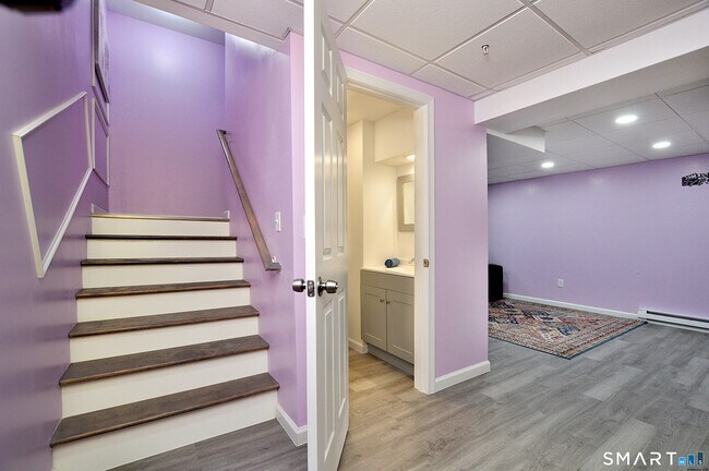 Building Photo - 103 Old Village Cir
