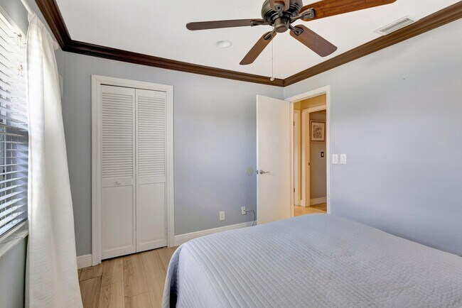 Building Photo - 11721 Inverness Cir