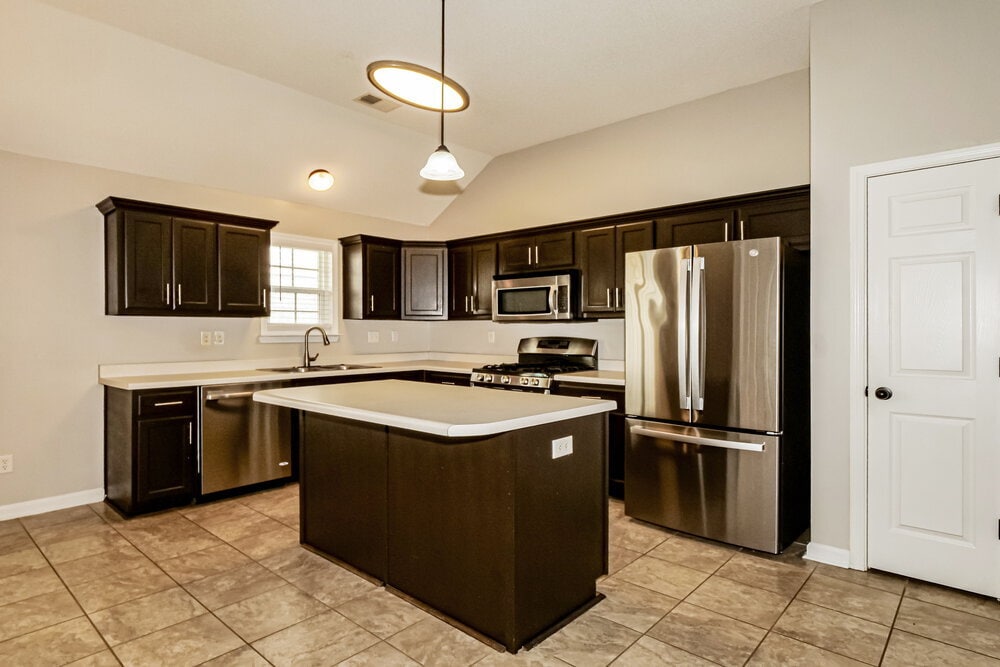 Building Photo - 7333 Green Ash Dr
