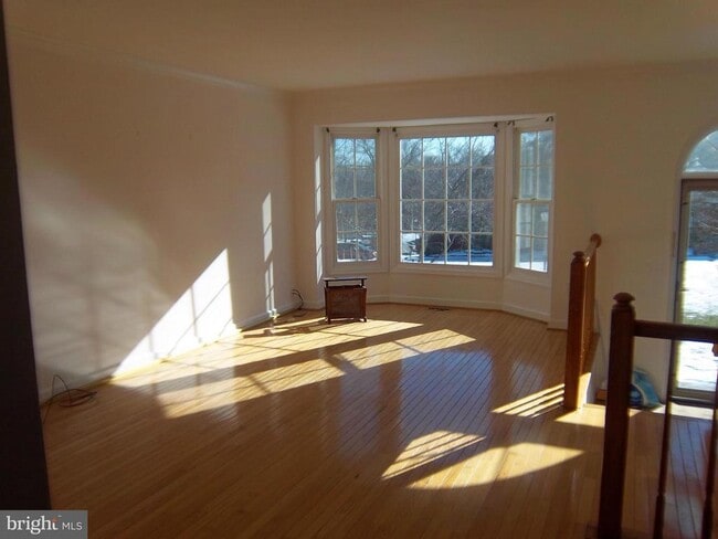 Building Photo - 20320 Cedarhurst Way