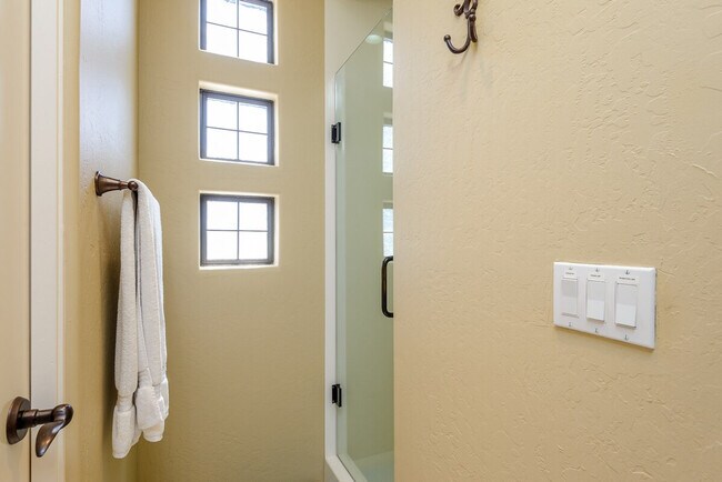 Building Photo - 28538 N 102nd Pl