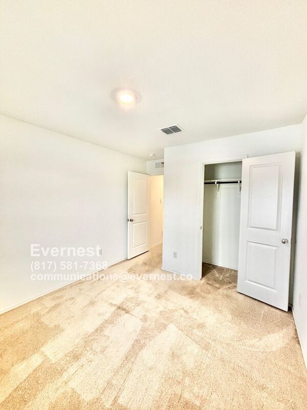 Building Photo - 1517 Vattier St