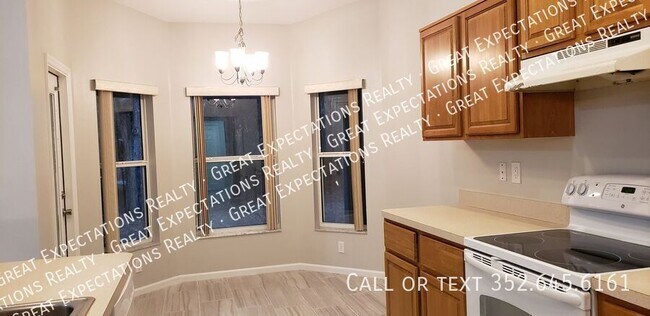 Building Photo - 6499 N Airmont Dr