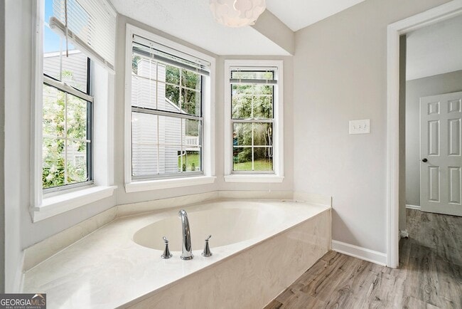 Building Photo - 5045 Laurel Springs Way SE
