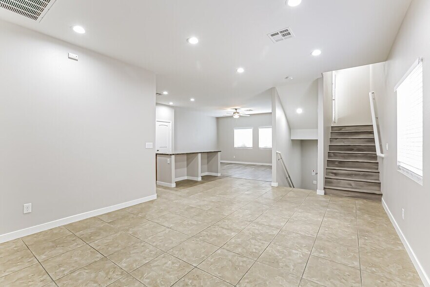 Building Photo - 8962 Harmony Hall Ave