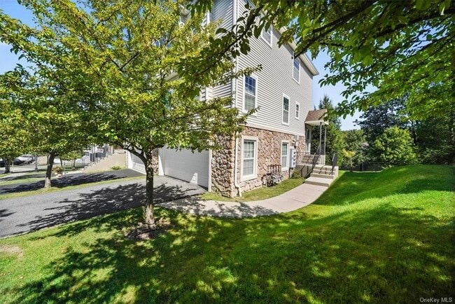 Building Photo - 10 Silas Seaman St