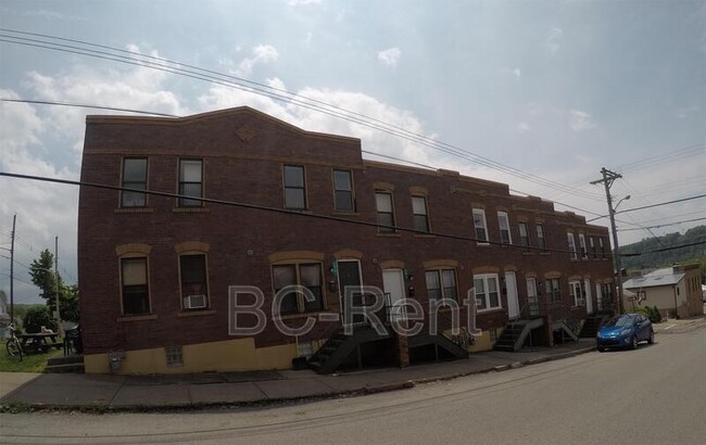 Building Photo - 38 Fourth street