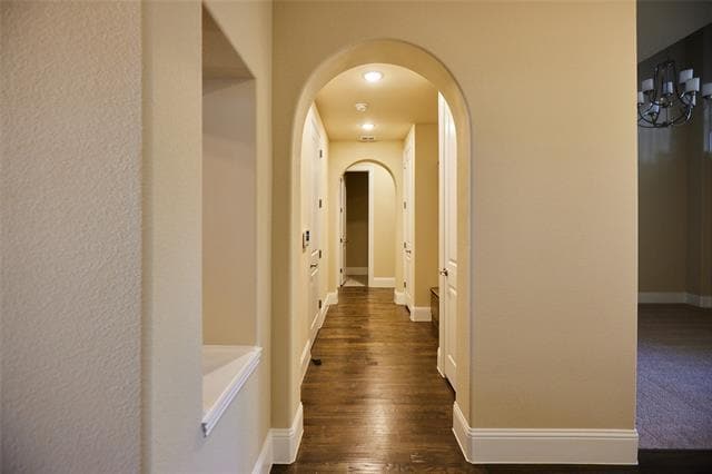 Building Photo - 1460 Waterton Dr