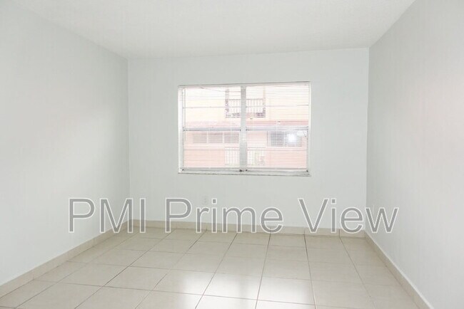 Building Photo - 495 NW 72nd Ave