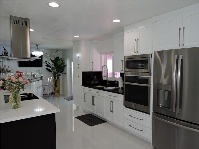 Building Photo - 15220 SW 49th St