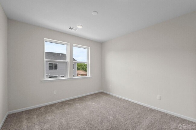 Building Photo - 204 Lyla Ln
