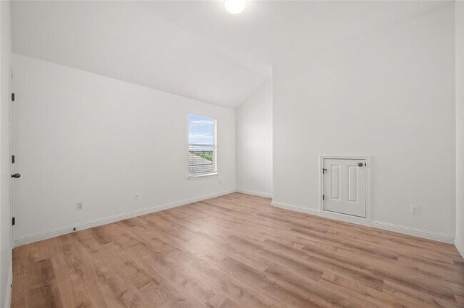 Building Photo - 3664 Rosalina Loop
