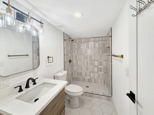 Building Photo - 8348 Ivory Coast Dr