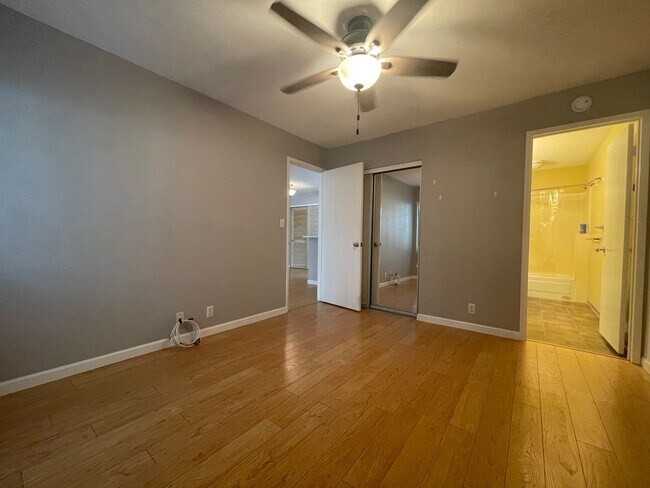 Building Photo - 545B Mananai Place Unit #28