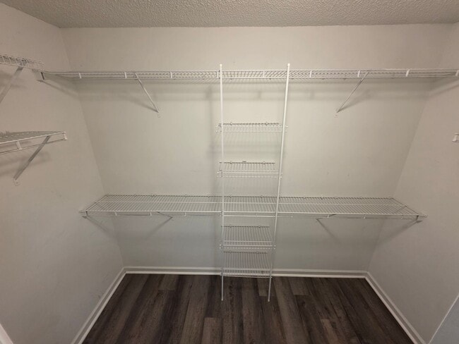 Building Photo - 104 Londonberry Ln