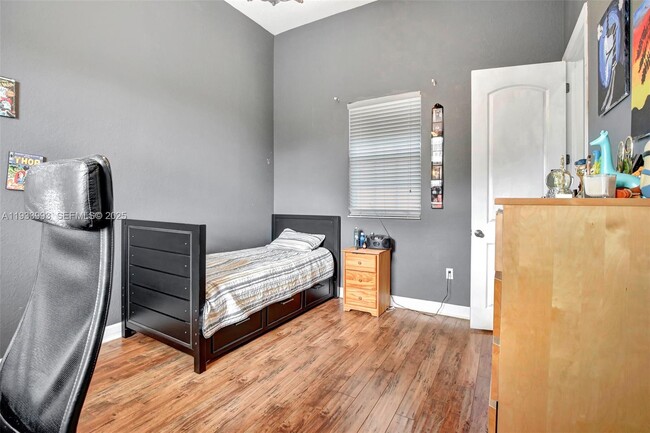 Building Photo - 501 SW 146th Terrace