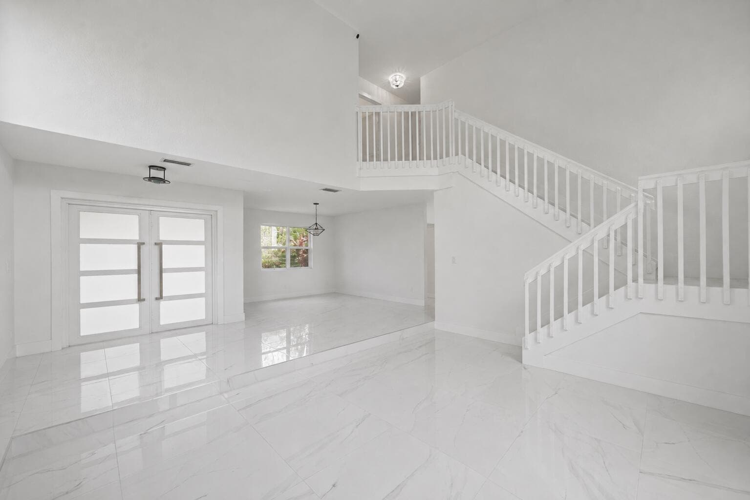 Building Photo - 4734 NW 5th Ct