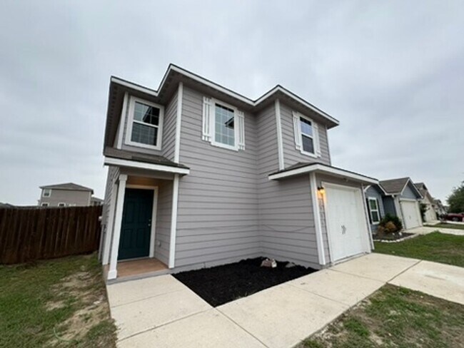 Building Photo - 3-Bedroom Home in Southeast San Antonio with Spacious Backyard & Open Layout