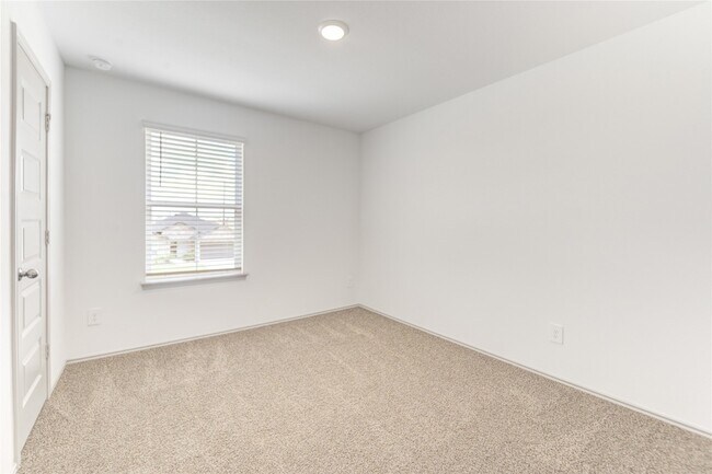 Building Photo - 7319 Sunset Crk Dr