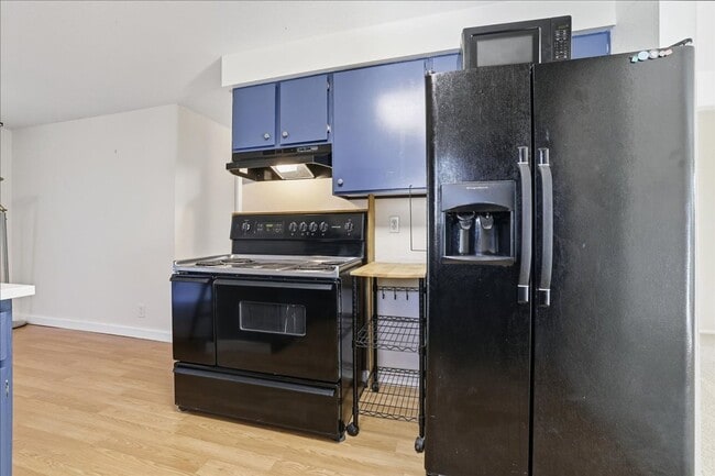 Building Photo - Updated 3-Bedroom Home with Oversized Pati...