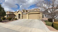 Building Photo - Beautiful 4 Bedroom - 2.5 Bath with Lots of Bonuses - Gilbert