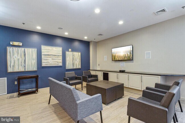 Building Photo - 1201 East-West Hwy