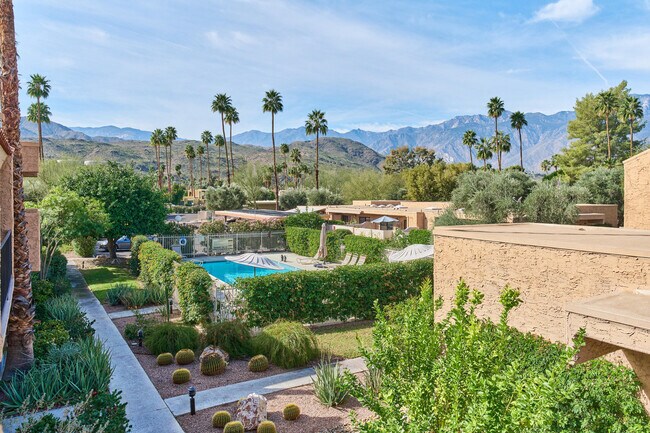 Building Photo - 2420 Los Coyotes Dr