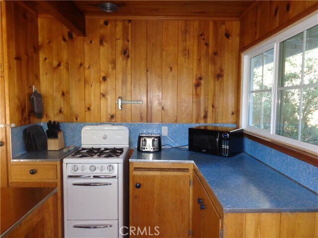 Building Photo - 210 Wylerhorn Dr