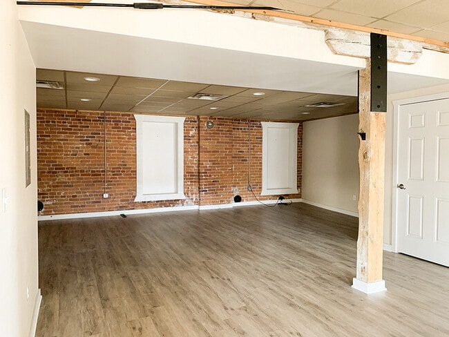 Building Photo - 2699 Guoin St