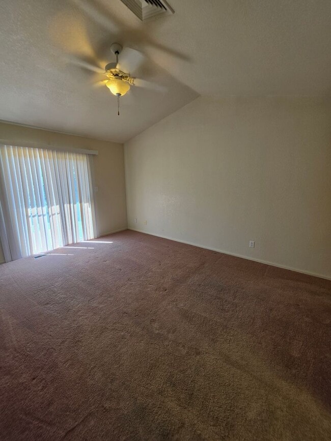 Building Photo - 1636 Weatherby Ln