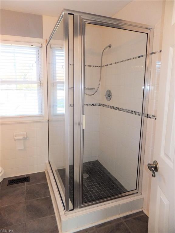 Building Photo - 4420 Clyde St