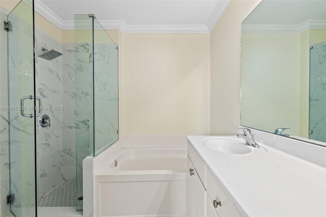 Building Photo - 12421 SW 50th Ct